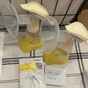 Medela Harmony Hand Pumps